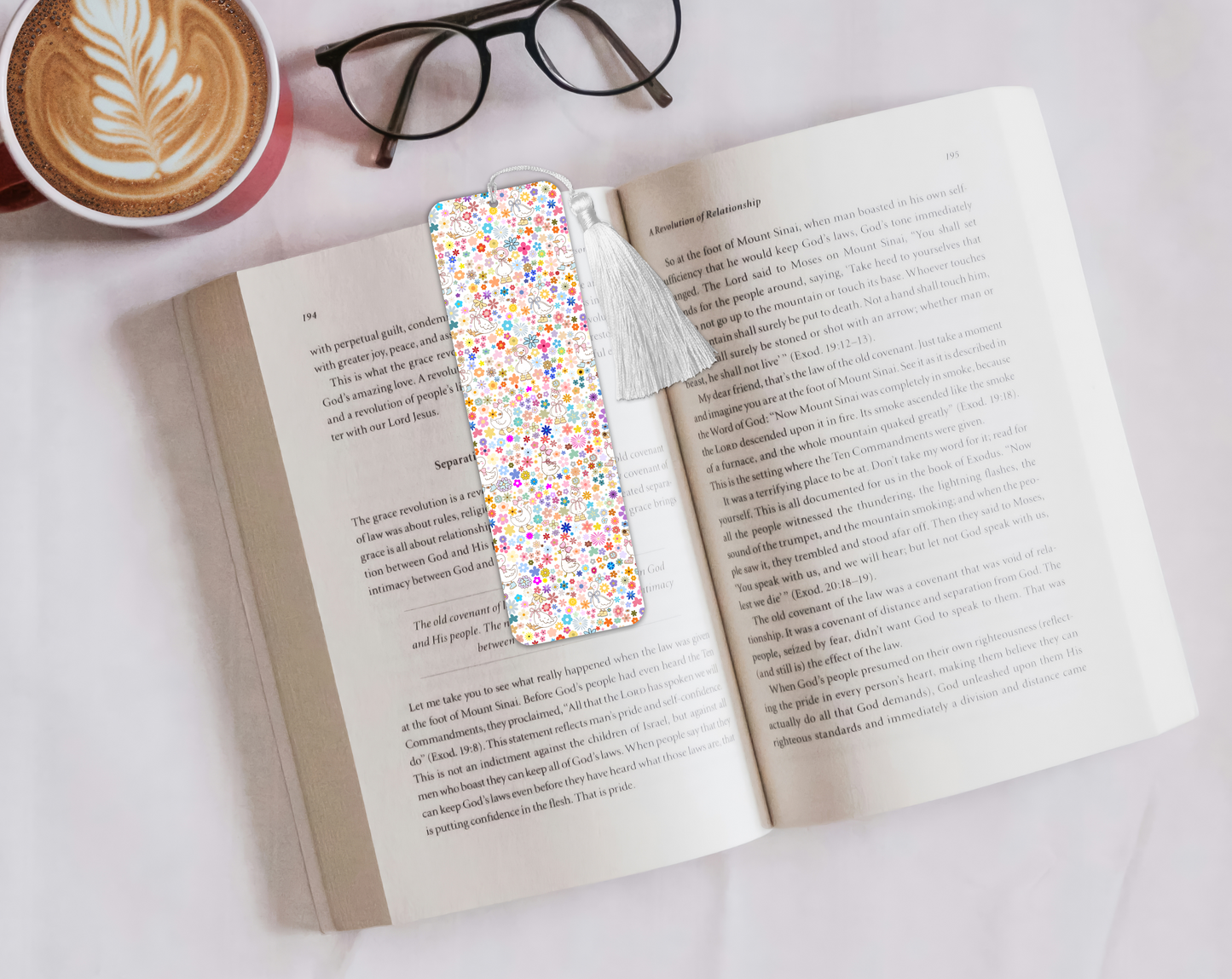 Cute Goose Bookmark – Pastel Spring Floral Aesthetic – Kawaii Goose Reading Gift – Square or Rounded Corners – With or Without Tassel