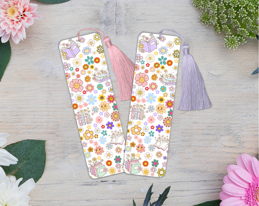 Cute Floral Books Bookmark – Aesthetic Daisy & Book Design – With Tassel Option – Square or Rounded Corners – Charity Donation Included