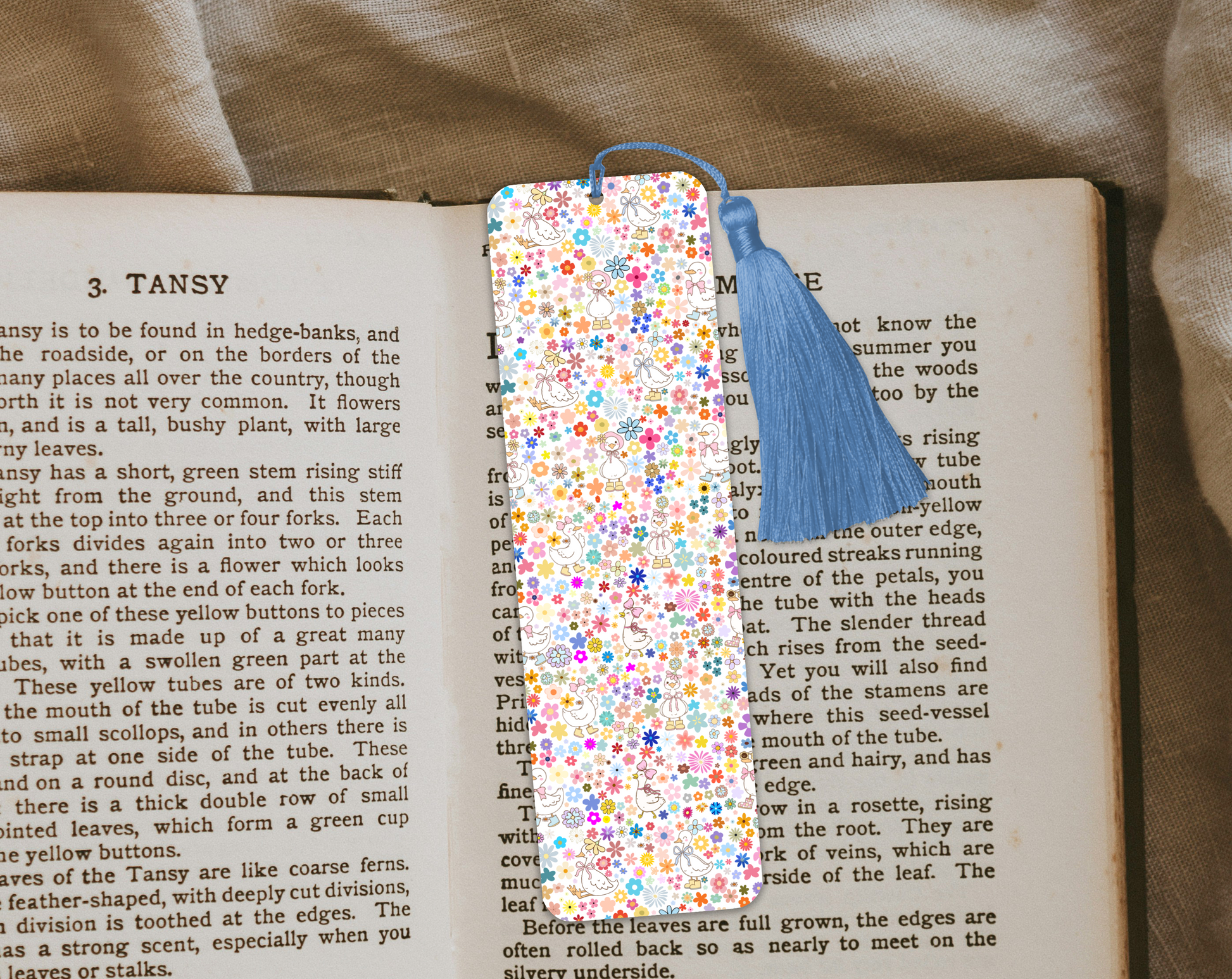 Cute Goose Bookmark – Pastel Spring Floral Aesthetic – Kawaii Goose Reading Gift – Square or Rounded Corners – With or Without Tassel