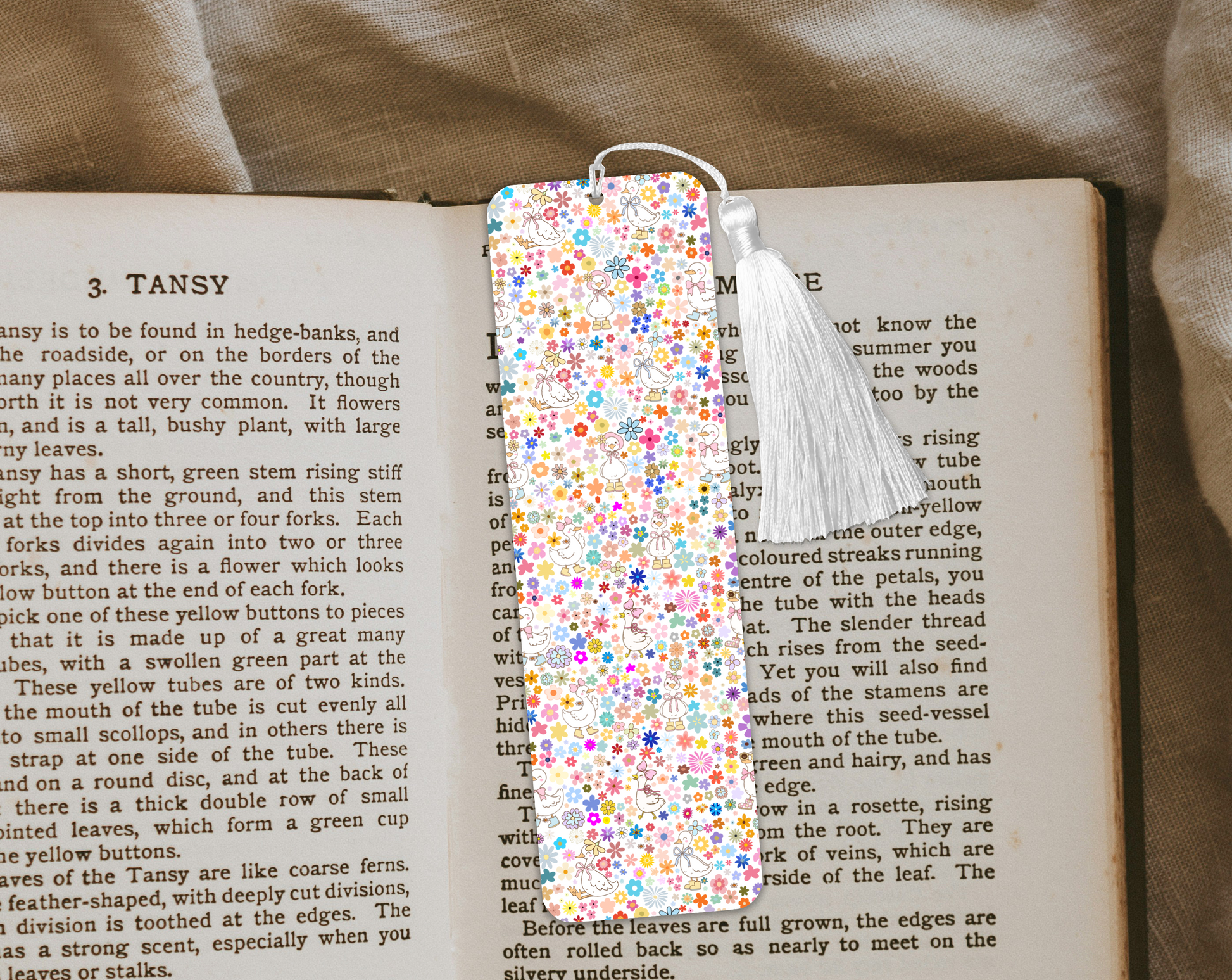 Cute Goose Bookmark – Pastel Spring Floral Aesthetic – Kawaii Goose Reading Gift – Square or Rounded Corners – With or Without Tassel
